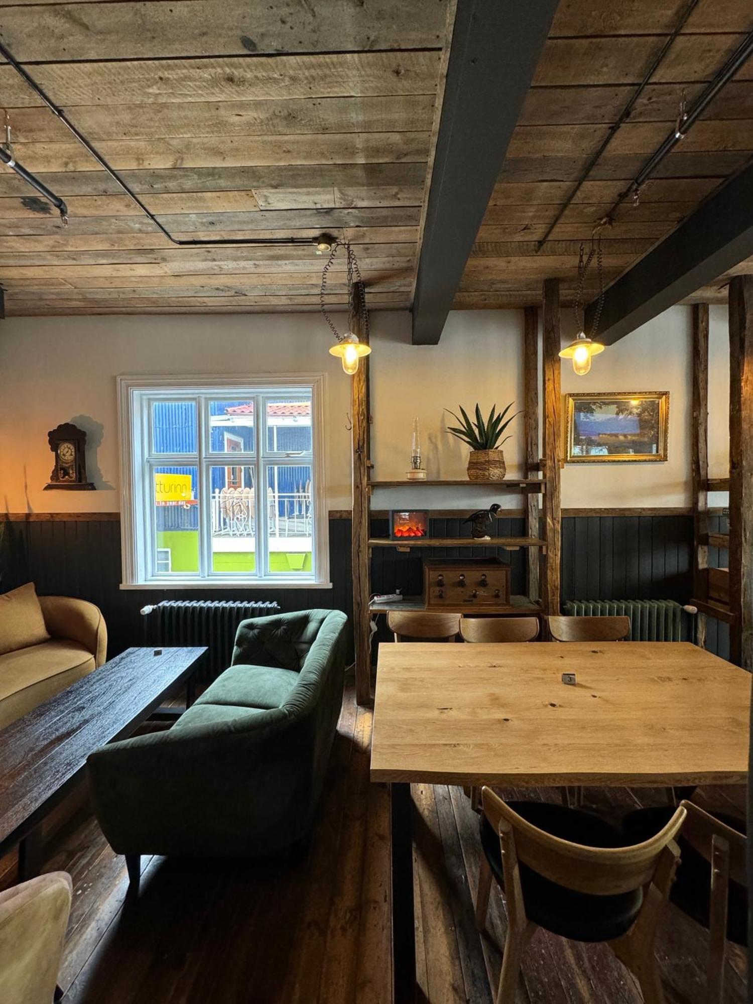 Akureyri Backpackers Pansiyon Dış mekan fotoğraf