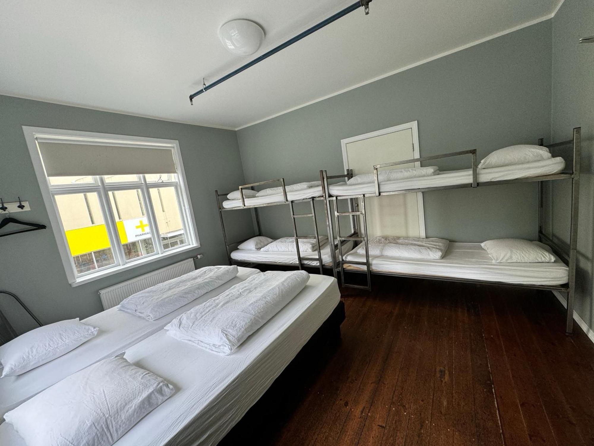 Akureyri Backpackers Pansiyon Dış mekan fotoğraf